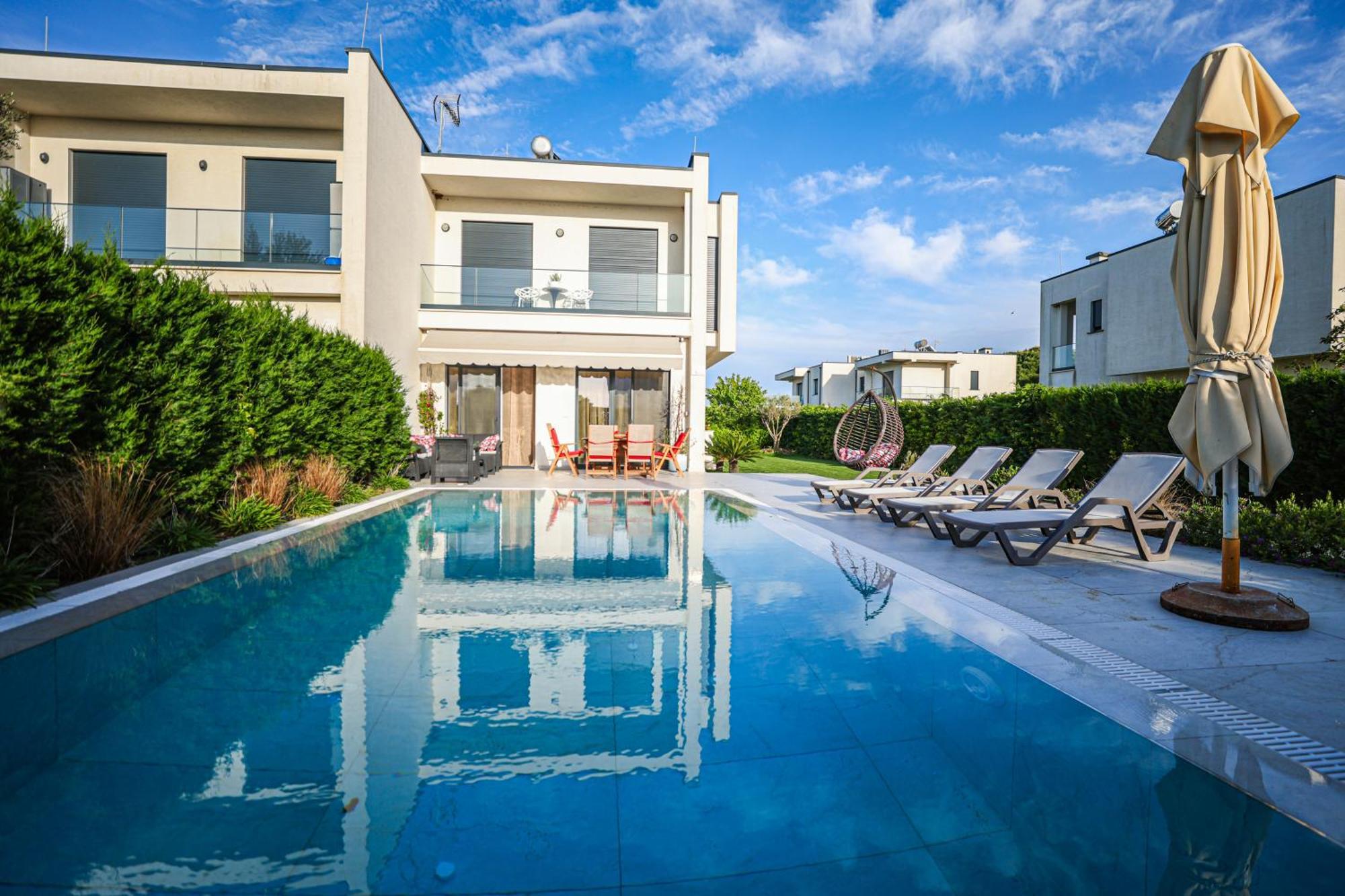 Vila 29 Valamar Durrës Buitenkant foto